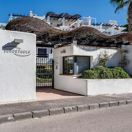 Sunset Golf Escape - Stijlvol New Golden Mile * Estepona