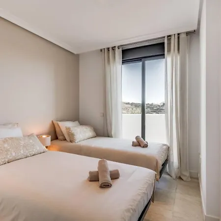 Sunset Golf Escape - Stijlvol New Golden Mile Estepona