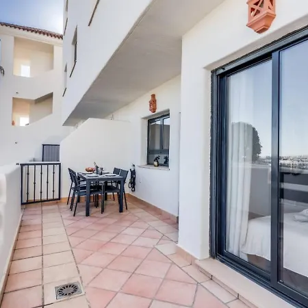 Apartment Sunset Golf Escape - Stijlvol New Golden Mile